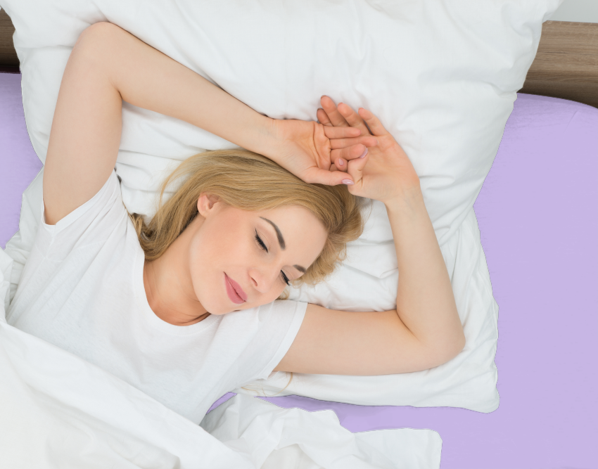 A peaceful, deep sleep on an EGINO lilac jersey knit stretch fitted sheet, showcasing the breathable wellness comfort of the 96/4 Mako cotton matrix.